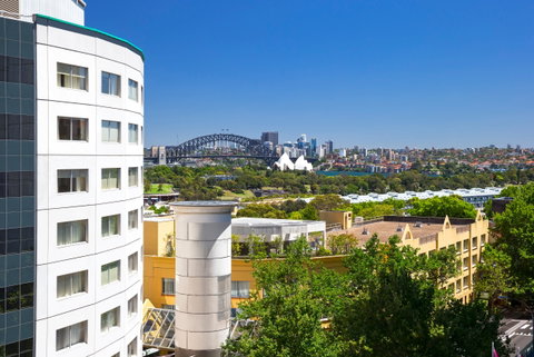 Holiday Inn Potts Point - Kawana Tourism 0
