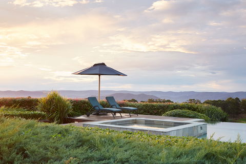 Spicers Peak Lodge - Kawana Tourism 6