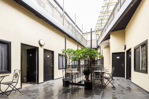 Airport Hotel Sydney - Kawana Tourism 6