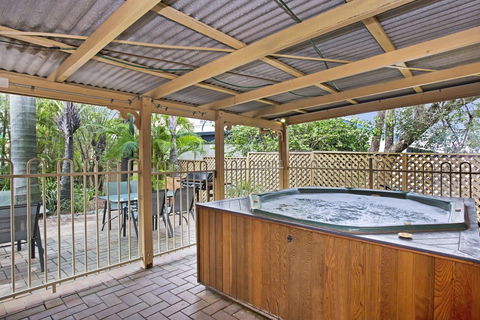 Econo Lodge City Palms Brisbane - Kawana Tourism 4