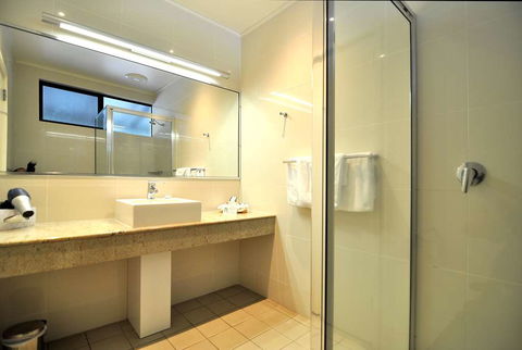 Mission Beach Resort - Kawana Tourism 1