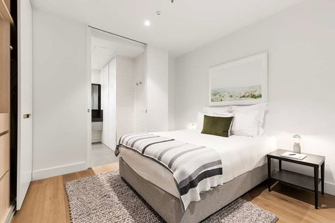 Tyrian Serviced Apts Albert Park Lane - Kawana Tourism 0