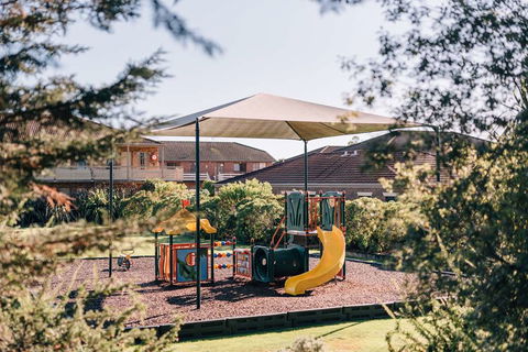 Country Club Villas - Kawana Tourism 16