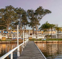 The Beachcomber Hotel  Resort - Kawana Tourism