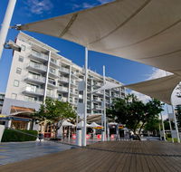 Oaks Waterfront Resort - Kawana Tourism