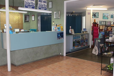Kellys Beach Resort - Kawana Tourism 1