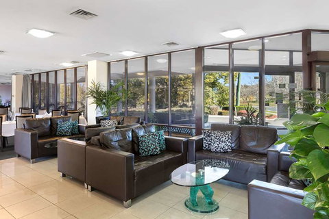 Best Western Plus Garden City Hotel - Kawana Tourism 1