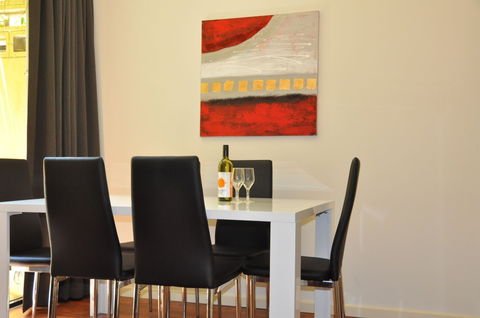 RNR Apartments, Adelaide - Kawana Tourism 2