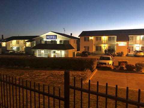 Best Western Coachman's Inn Motel - Kawana Tourism 2