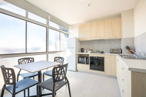 Chardons Corner Hotel - Kawana Tourism 2