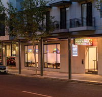 Mawson Lakes Hotel - Kawana Tourism
