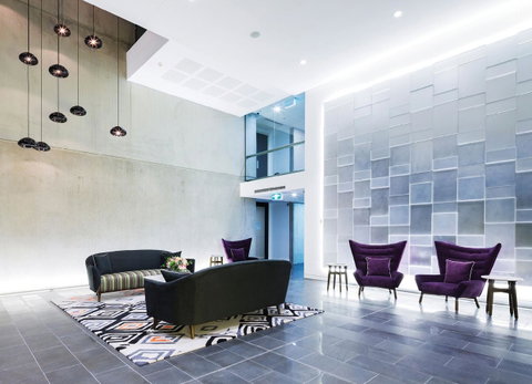 Avenue Hotel Canberra - Kawana Tourism 1