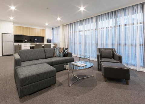 Avenue Hotel Canberra - Kawana Tourism 8