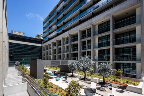 Avenue Hotel Canberra - Kawana Tourism 5