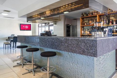 Garden City Hotel, Best Western Signature Collection - Kawana Tourism 17