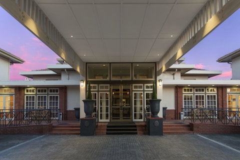 Hotel Kurrajong Canberra - Kawana Tourism 22