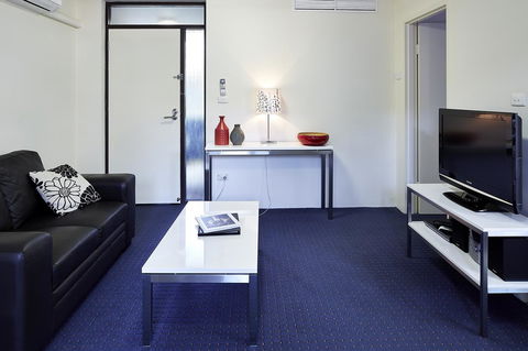 Manuka Park Serviced Apartments - Kawana Tourism 25