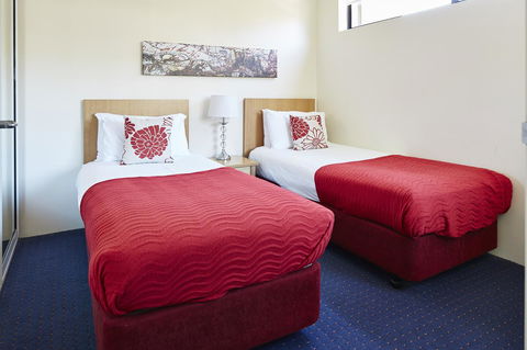 Manuka Park Serviced Apartments - Kawana Tourism 27