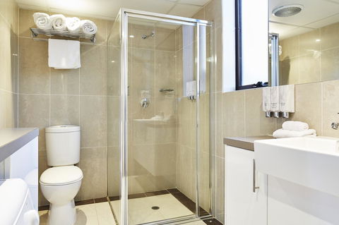 Manuka Park Serviced Apartments - Kawana Tourism 30