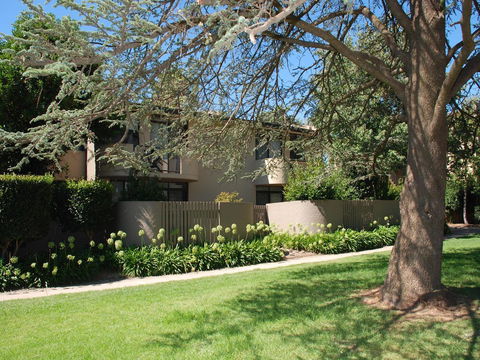 Manuka Park Serviced Apartments - Kawana Tourism 20