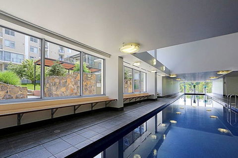 Spacious 1BR Stylish New Acton Apartment +Parking - Kawana Tourism 25