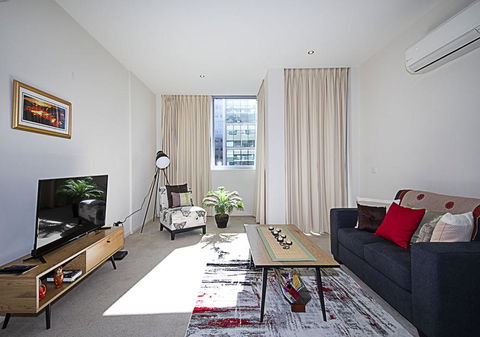 Spacious 1BR Stylish New Acton Apartment +Parking - Kawana Tourism 2