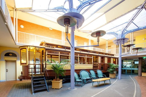 Quality Hotel Dickson - Kawana Tourism 2