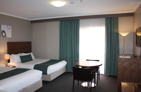 Quality Hotel Dickson - Kawana Tourism 33