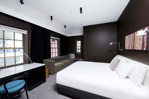 Peppers Gallery Hotel - Kawana Tourism 16