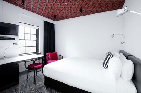 Peppers Gallery Hotel - Kawana Tourism 14