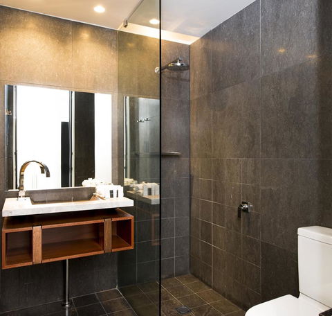 Peppers Gallery Hotel - Kawana Tourism 35