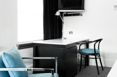 Peppers Gallery Hotel - Kawana Tourism 34