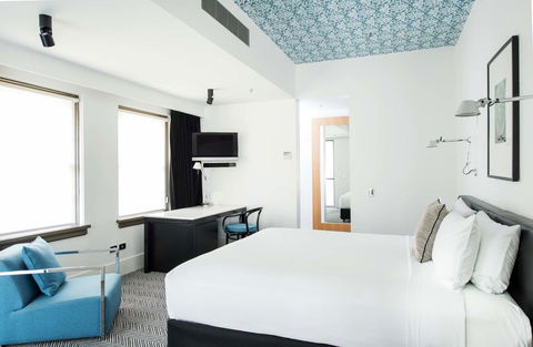 Peppers Gallery Hotel - Kawana Tourism 15