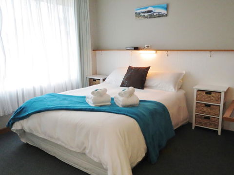 Stansbury Holiday Motel - Kawana Tourism 22
