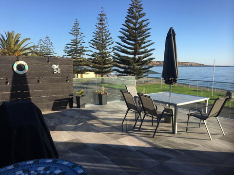 Crystal Blue Apartment - Kawana Tourism 5