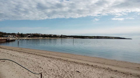 Crystal Blue Apartment - Kawana Tourism 21