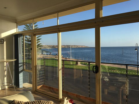 Crystal Blue Apartment - Kawana Tourism 1