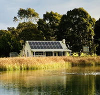 The Lake House Retreat - Kawana Tourism