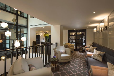 Mayfair Hotel - Kawana Tourism 9