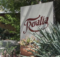 Trevalia Accommodation - Kawana Tourism
