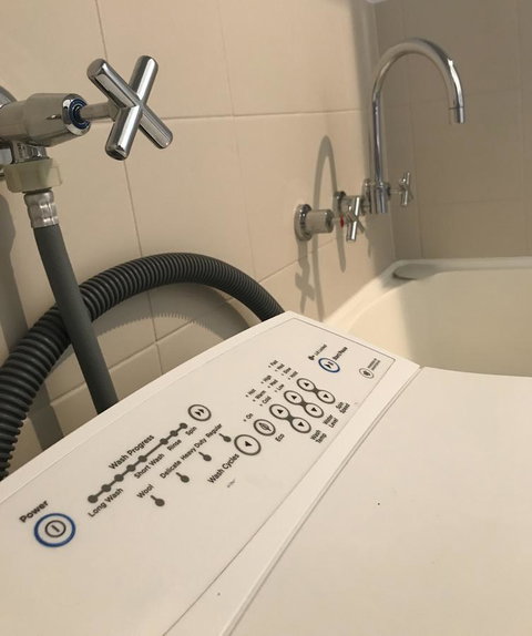 S T U D I O 22 Peaceful Retreat With Garden Views - Kawana Tourism 8