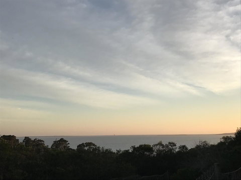 S T U D I O 22 Peaceful Retreat With Garden Views - Kawana Tourism 16