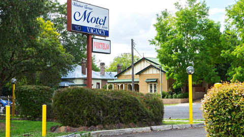 Windsor Terrace Motel - Kawana Tourism 1