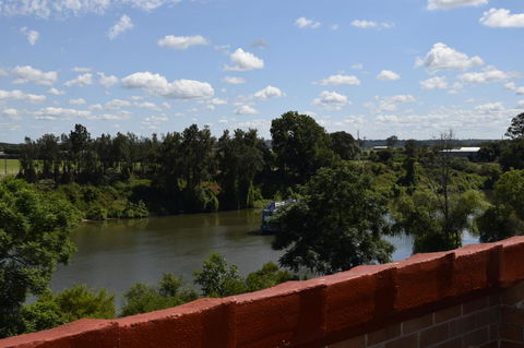 Windsor Terrace Motel - Kawana Tourism 5