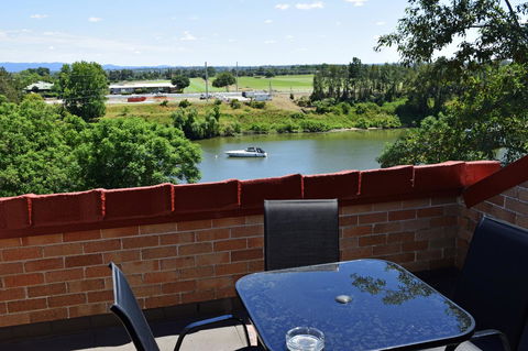 Windsor Terrace Motel - Kawana Tourism 0