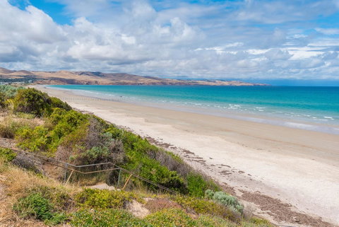 Sun & Surf Aldinga Beach Apartment - Kawana Tourism 1