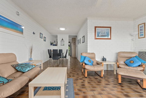 Sun & Surf Aldinga Beach Apartment - Kawana Tourism 4