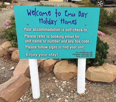 Emu Bay Holiday Homes - Kawana Tourism 39