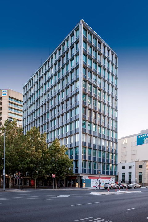 Suite 11 Victoria Square - Kawana Tourism 21