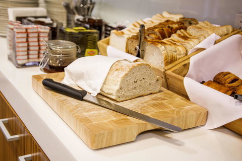 Adabco Boutique Hotel Adelaide - Kawana Tourism 3